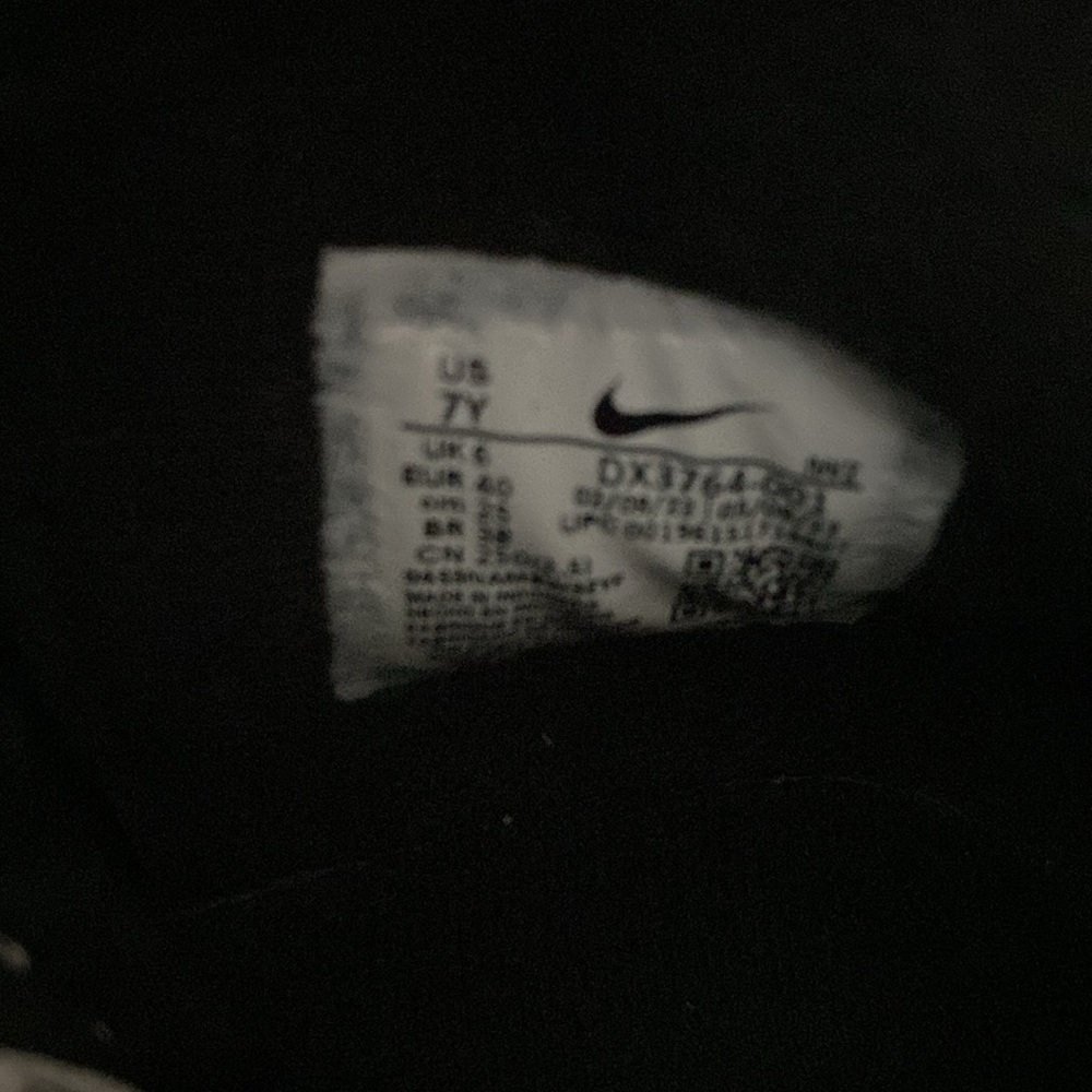 Nike Air Size 7Y black, gray and white.  Used but good condition.  Leather - Picture 6 of 6